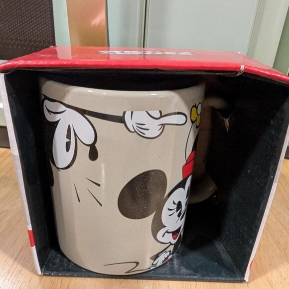 Disney Other - MICKEY & MINNIE MOUSE BEIGE COFFEE CUP MUG Jerry Leigh NIB